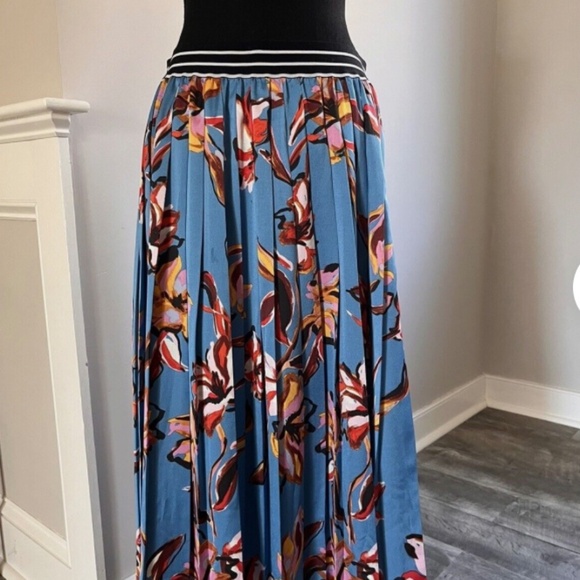Nordstrom Halogen Skirt M - Picture 1 of 5